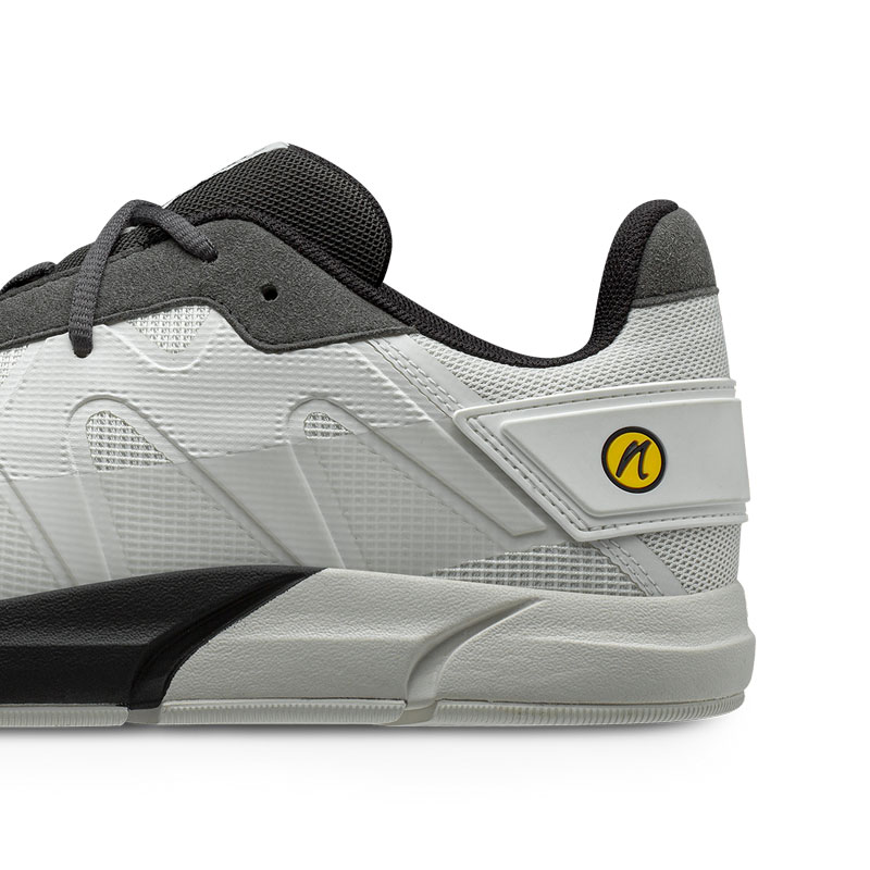 Workout Schuh Gym Addict in Farbe Schwarz-Grau Nullabsatz