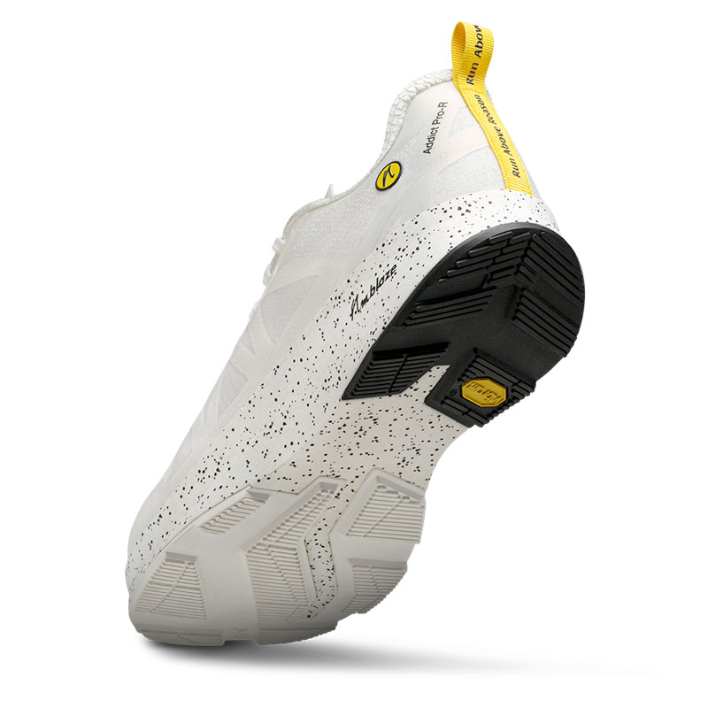 Die Vibram Sohle des Joe Nimble Addict Pro-R Laufschuh in perle