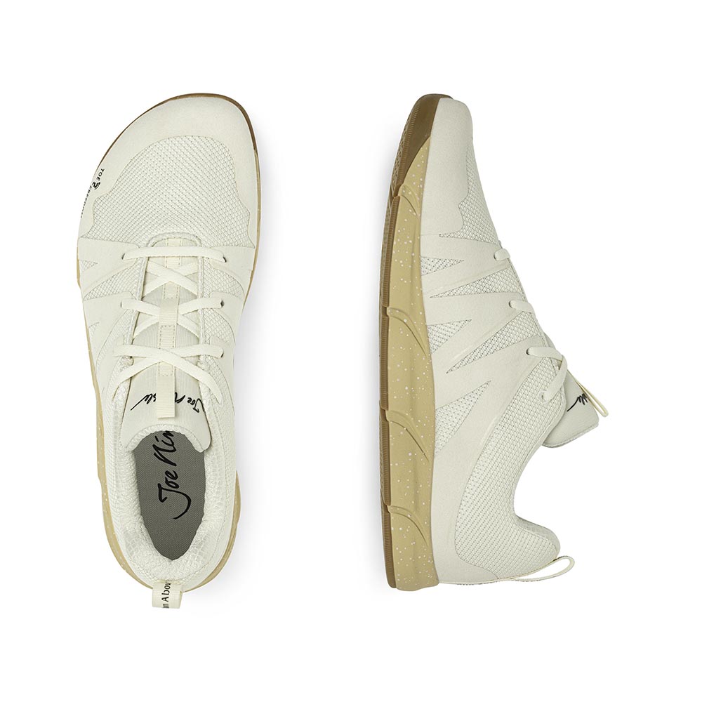 Der Joe Nimble Addict Laufschuh - das Schuhpaar in off white von oben und der Seite