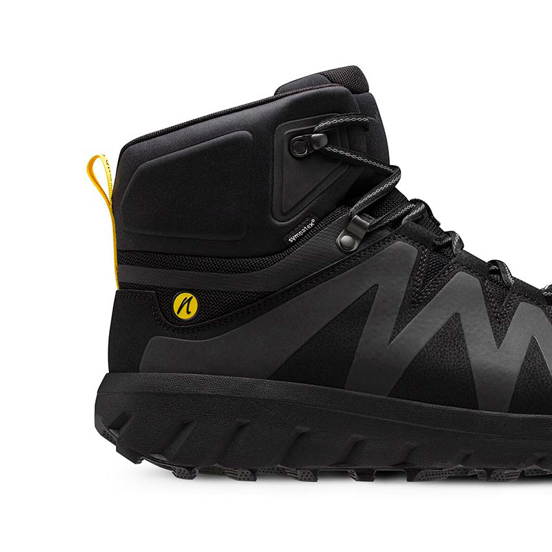 Der Absatz und die Sohle des Joe Nimble Mountain Addict Wanderschuh in Schwarz