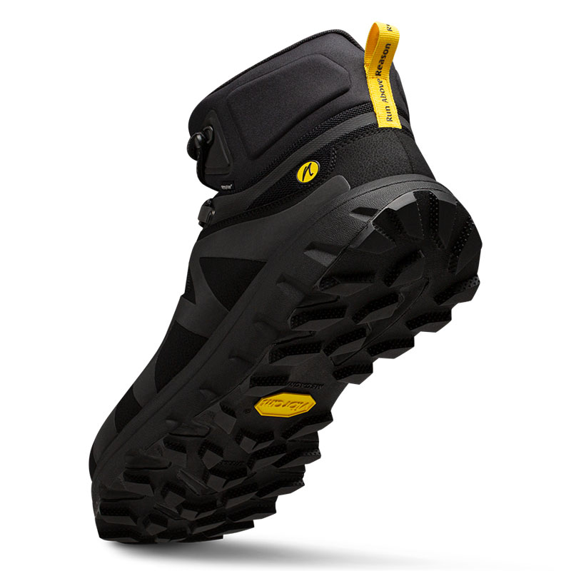 Die Vibram Sohle des Joe Nimble Mountain Addict Wanderschuh in schwarz