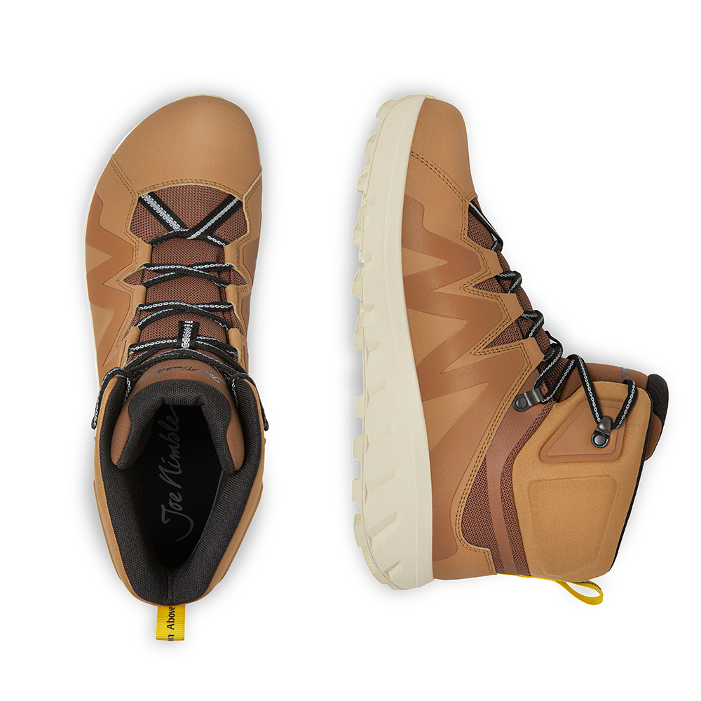 Der Joe Nimble Mountain Addict Wanderschuh - das Schuhpaar in Braun von oben und der Seite