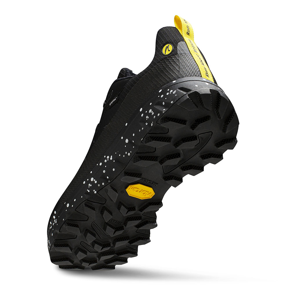 Die Vibram Sohle des Joe Nimble Explore Addict Wanderschuh in schwarz